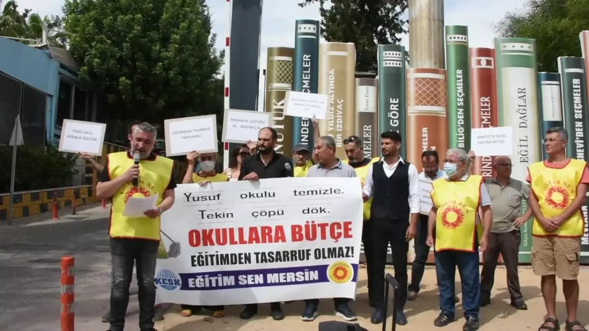 Eğitim-Sen’den Temizlik Eylemi