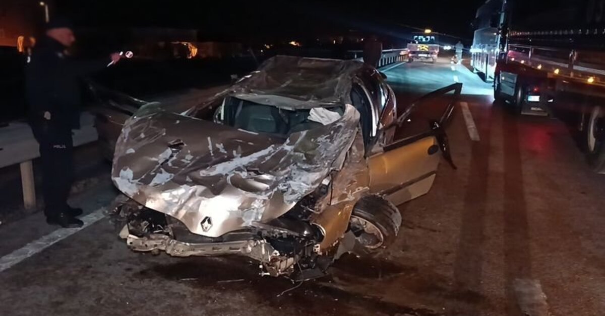 Kırıkkale’de otomobil takla atıp karşı şeride geçti: 2 yaralı