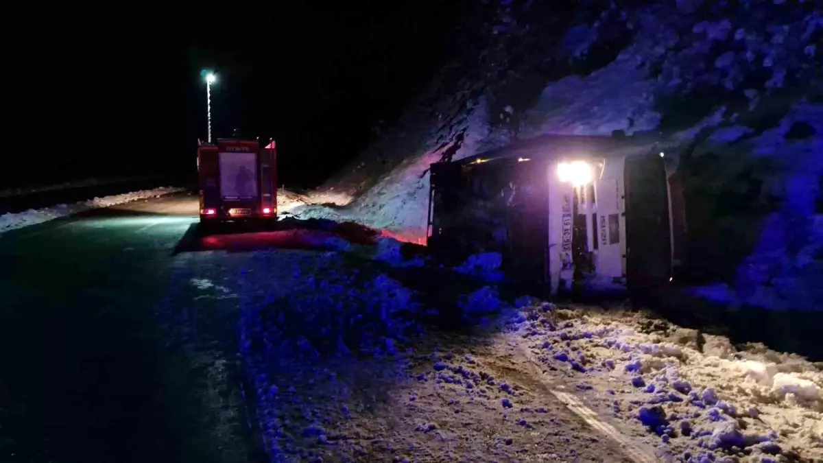 Alaca’da Trafik Kazası: 3 Yaralı