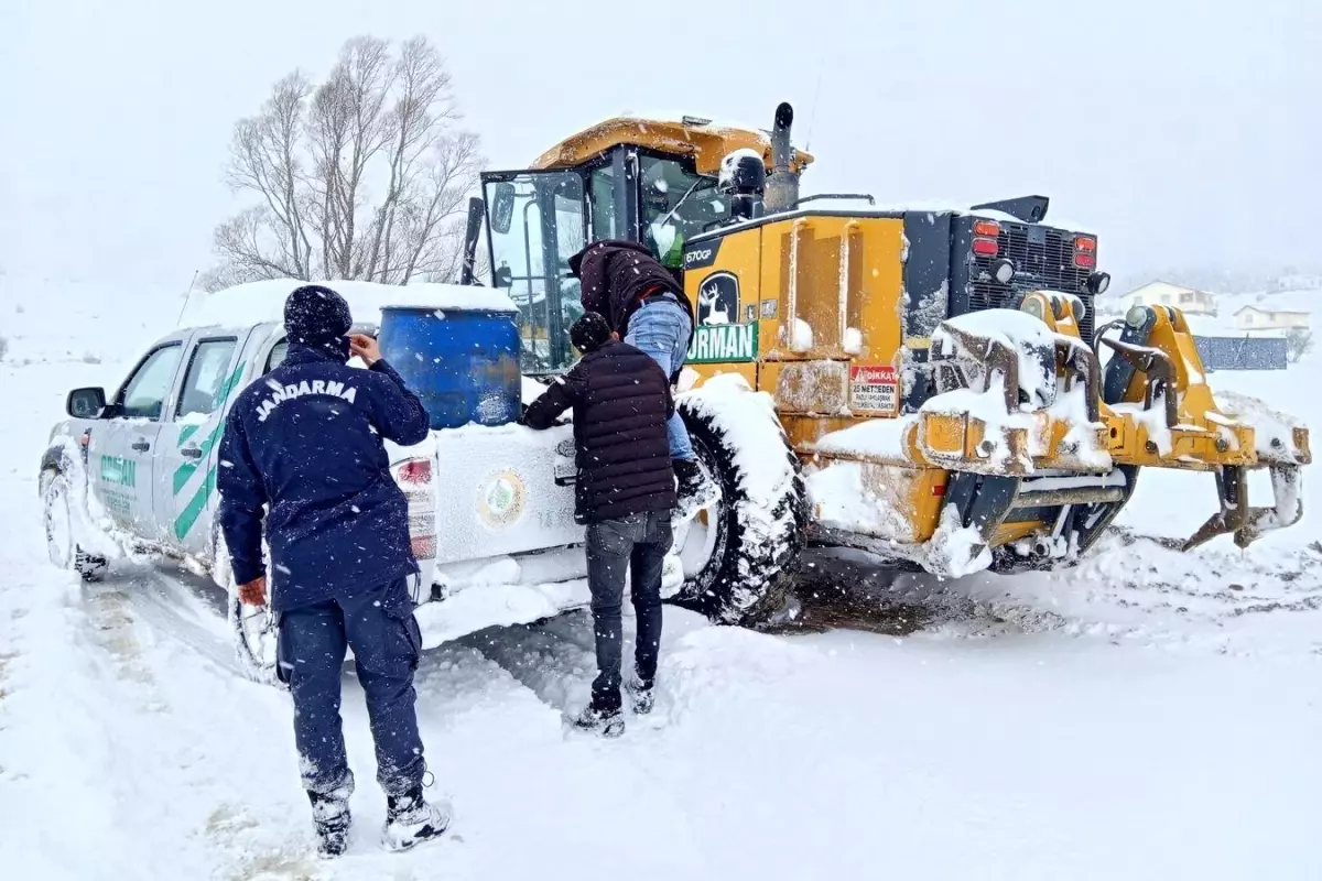 Dörtdivan’da 7 Kişi Kar Yağışında Mahsur Kaldı