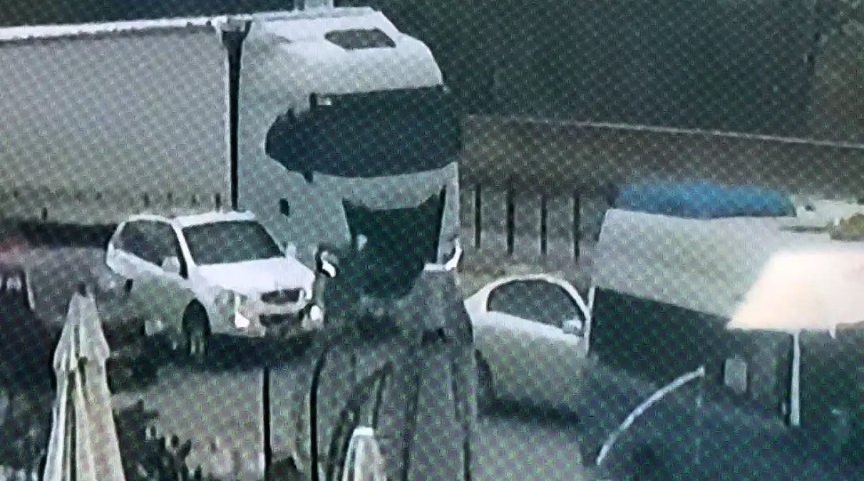 Sakarya’da Dolmuştan İnen Kadına Tır Çarptı