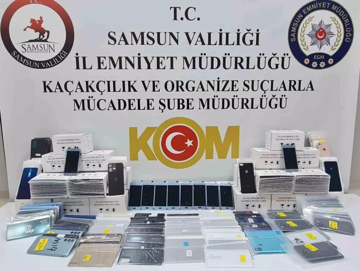 Samsun’da 572 Kaçak Telefon Parçası Ele Geçirildi
